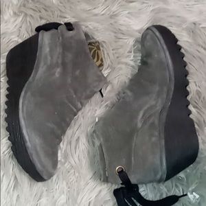 Like New! Fly London Yebi Booties/Wedges EU 38 7.5
